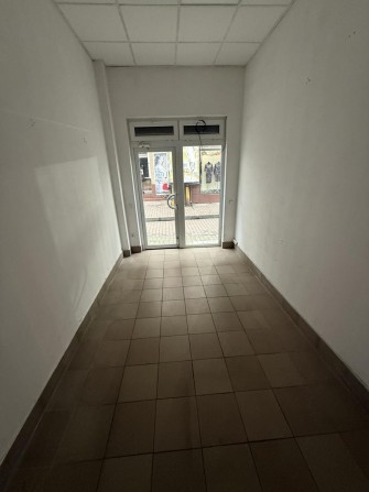 Оренда приміщення фасад/Ратуша - фото 1