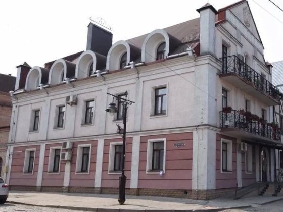 Оренда  комерція центр  620м2 Луцк