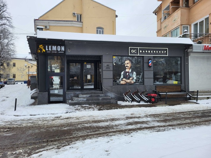 Оренда комерційного приміщення в центрі біля Ратуші - фото 1