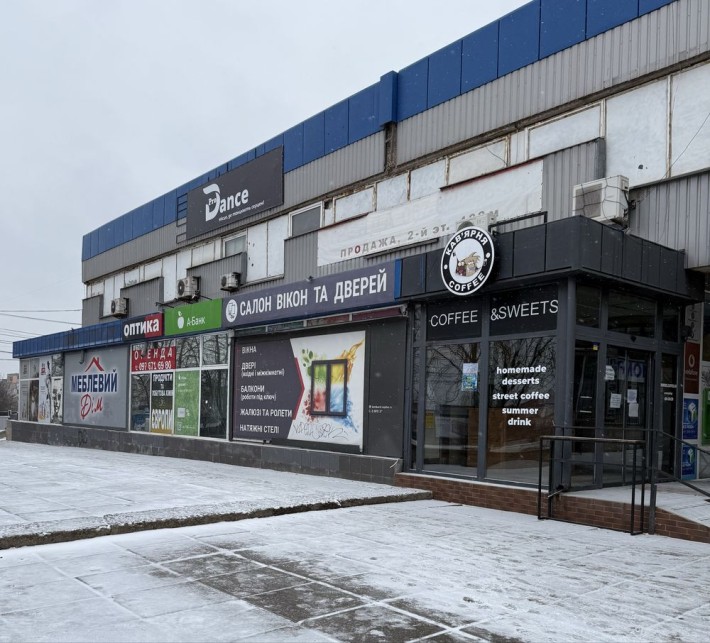 Оренда площі  у торговельному комплексі 70 м2 ,20 м2 та  17,5 м2 - фото 1