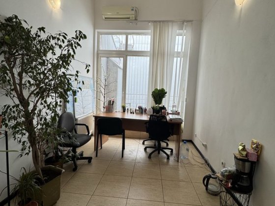 Оренда офісного приміщення 40 м.кв, 95 квартал, ТЦ Міленіум Кривой Рог