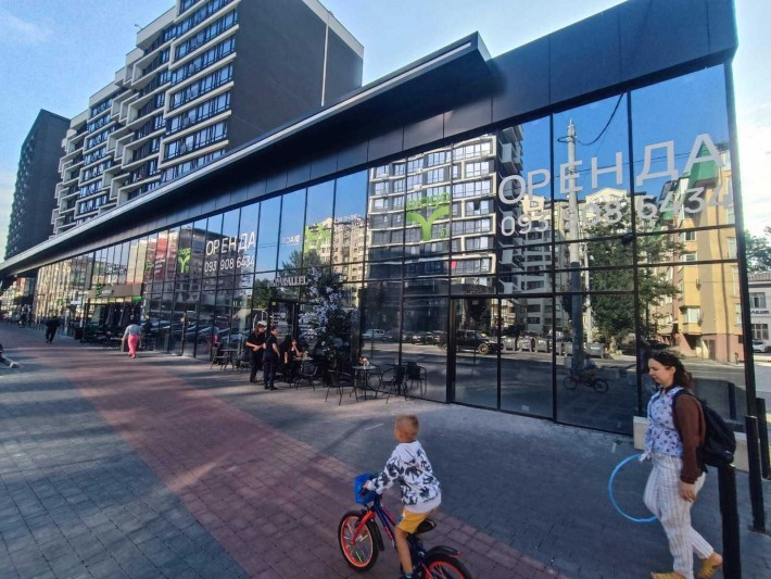 Здаються в оренду комерц. прим. ТЦ"А5". Центр. Півд. Бульвар. - фото 1