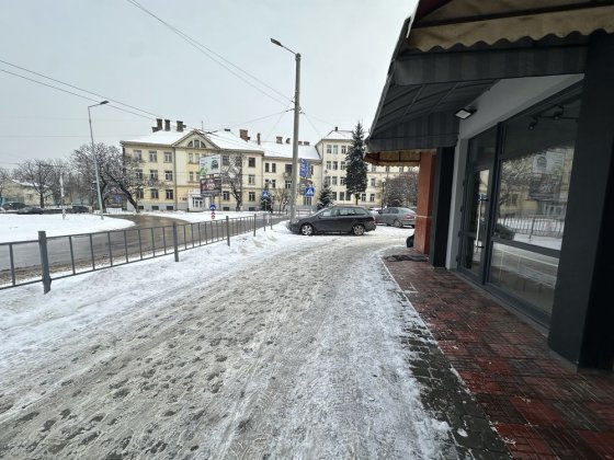 Здам приміщення вул. Вовчинецька під магазин квітів Івано-Франківськ