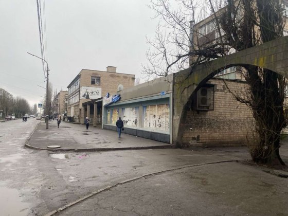 Оренда 332 м² | Червона лінія | Долгинцево | Між VARUS та АТБ Кривой Рог