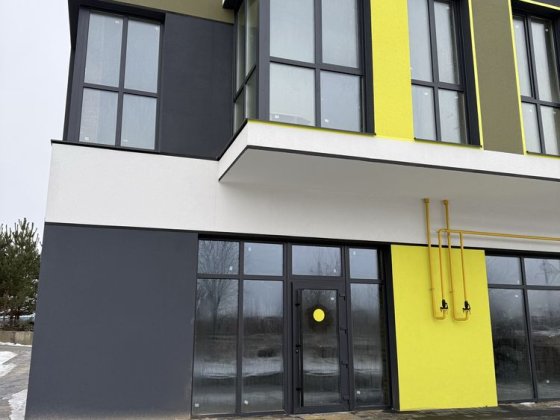 Оренда комерційного фасадного приміщення в ЖК Модерніст Луцьк