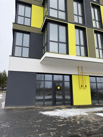 Оренда комерційного фасадного приміщення в ЖК Модерніст - фото 1