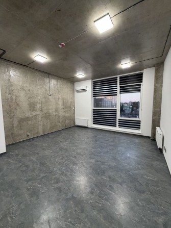 Оренда приміщення в престижній локації - фото 1