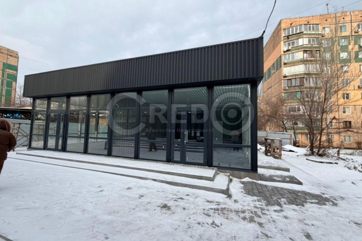 Оренда комплексу магазинів на мікрорайоні Сонячний - фото 1