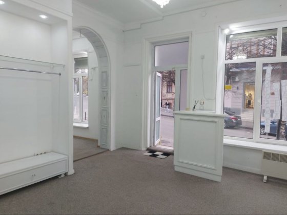 Оренда комерційного приміщення по вул. Бельведерська/ центр Івано-Франківськ