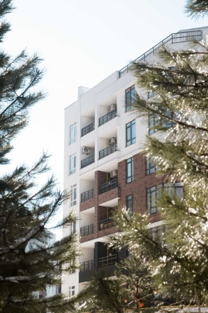 Оренда фасадного приміщення 52,9 м² | Синергія Сіті, біля набережної - фото 1