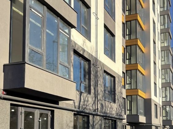 Оренда комерційних приміщень площею від 30-200м2  в ЖК Каскад -Ярко Івано-Франківськ