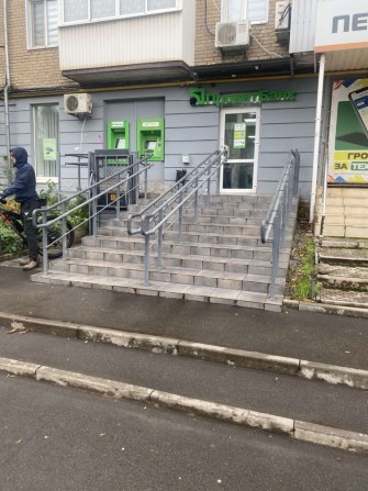 Оренда приміщенн /173 квартал/ червона лінія - фото 1