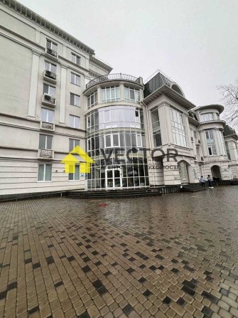 Велике офісне приміщення в центрі міста. Автономне опалення - фото 1