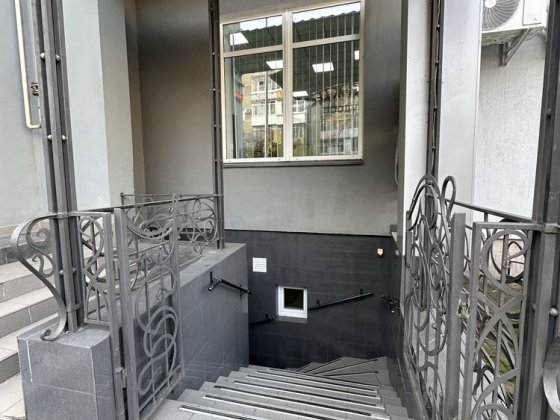 Здам приміщення в центрі 80м2 Івано-Франківськ