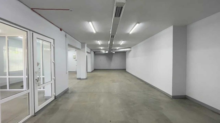 Оренда комерційного приміщення навпроти Обл. Лікарні Федьковича - фото 1