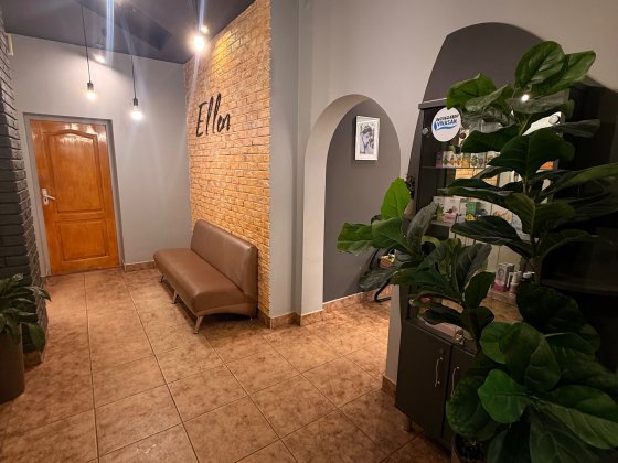 Шукаю майстра перукаря Рівне