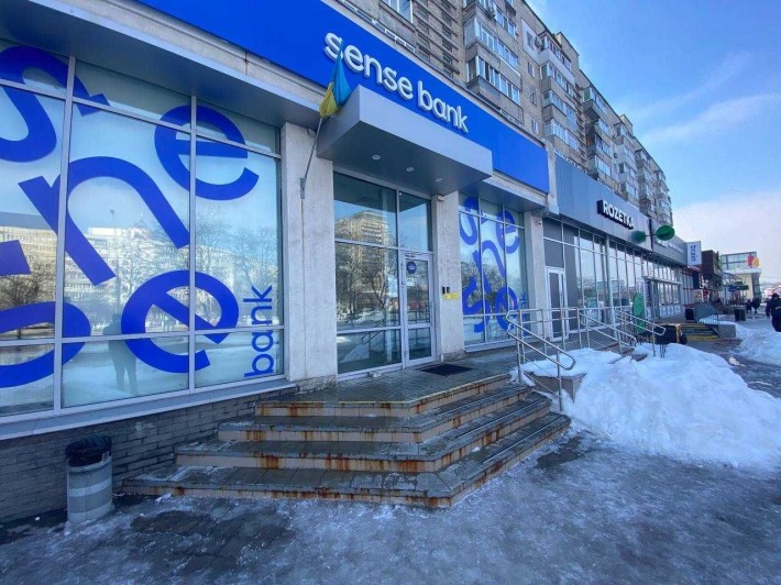 Оренда торгового приміщення, вул. Харківська, буд. 2/1 (256 м2) - фото 1