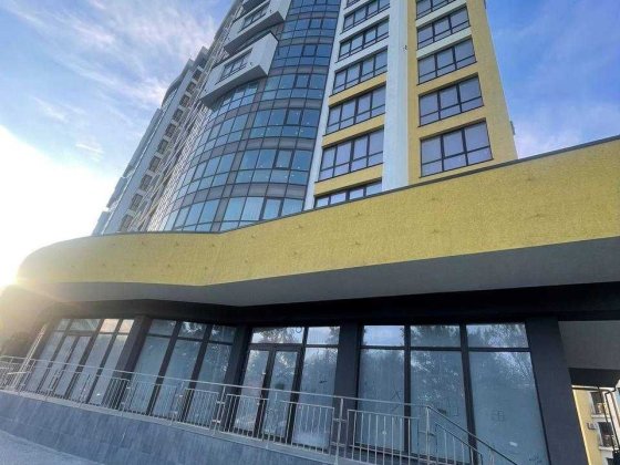 ОРЕНДА ФАСАДНЕ Комерційне приміщення по вул. Незалежності  ЖК Листопад Івано-Франківськ