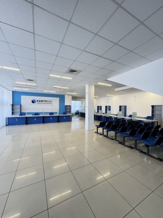 Оренда приміщення, 180 м.кв, меблі, ремонт, вільне планування, центр - фото 1