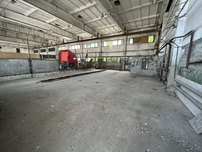 Оренда комерційної нерухомості 200 квадратів Рівне Соборна 370Б РУМ - фото 1