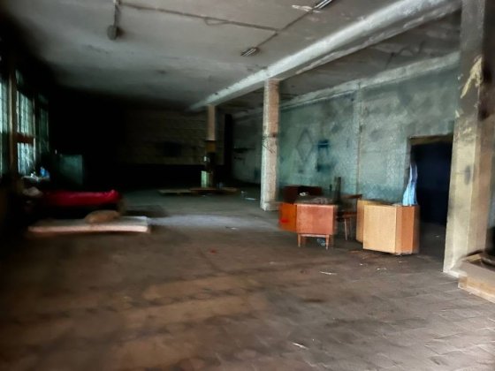 Здається склад 450 м з електрикою ща містом Сумы