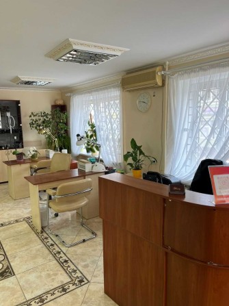 Оренда приміщення облаштоване під салон краси - фото 1