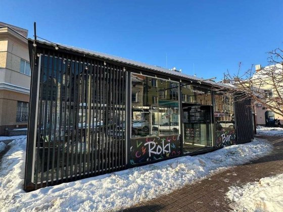 Оренда всесезонного  приміщення розташоване у Центрі біля Ратуші Івано-Франківськ