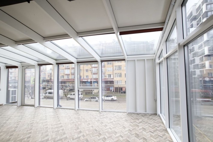 Центр міста, комерційне приміщення під офіс або магазин - фото 1