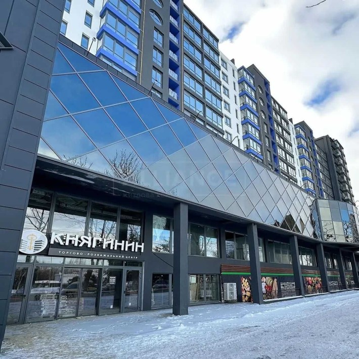 Фасадне приміщення 28 м кв - фото 1