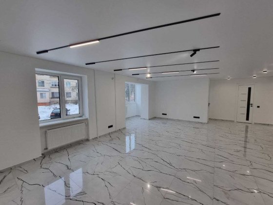 Оренда комерційного приміщення навпроти Новуса, центр Тернопіль