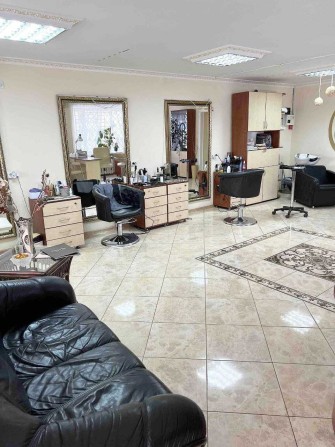 Здам в оренду діючий салон краси по пр. Перемоги - фото 1