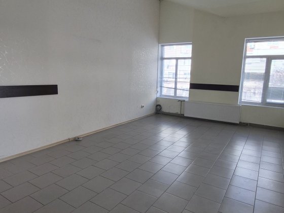 Здається в оренду приміщення кабінетного типу по вул.Британська Сумы