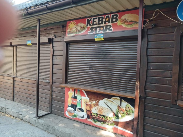 Готовий кіоск під шаурму та каву з постійним світлом - фото 1