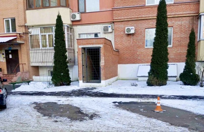 Оренда ‼️комерційного приміщення, по Соборності ,навпроти Листопаду - фото 1