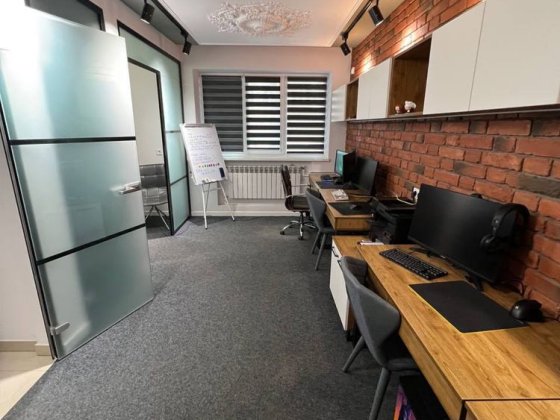 Оренда офісного фасадного приміщення за адресою Пластова 10 Рівне