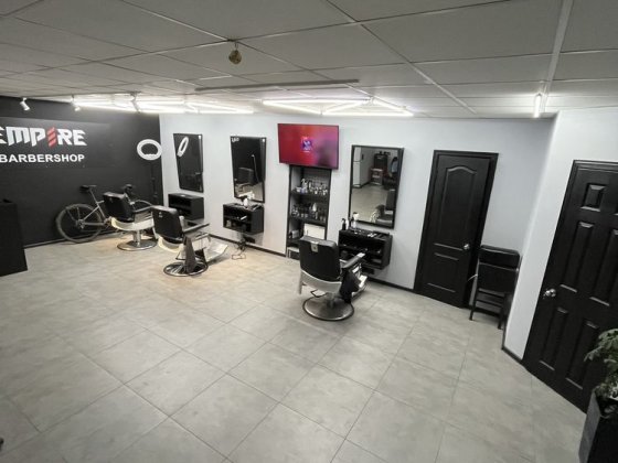 Робоче місце в барбершопі Полтава