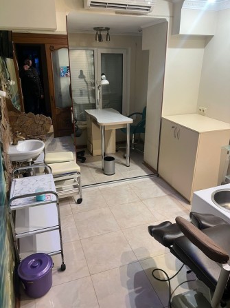 Сдам кабинет в Салоне красоты под маникюр/педикюр Таврический - фото 1