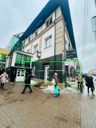 ЦЕНТР 146м2 ТОП-Локація ТРАФІК Здам ФАСАДНЕ приміщення біля ЗУПИНКИ - фото 1