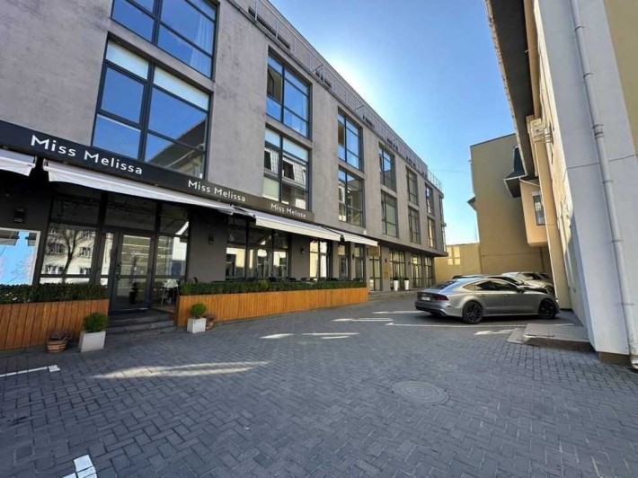 Оренда комерційного приміщення в центрі міста ! - фото 1