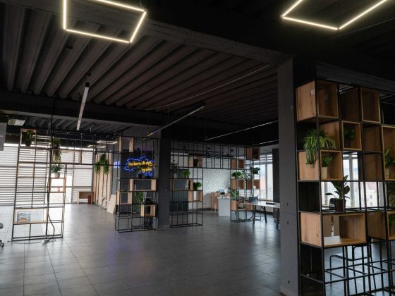 Здається в оренду приміщення 480 м.кв. вул. Івана Чендея, Ужгород Ужгород