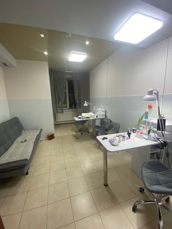 Офіс 17кв.м. На третьому  поверсі - фото 1