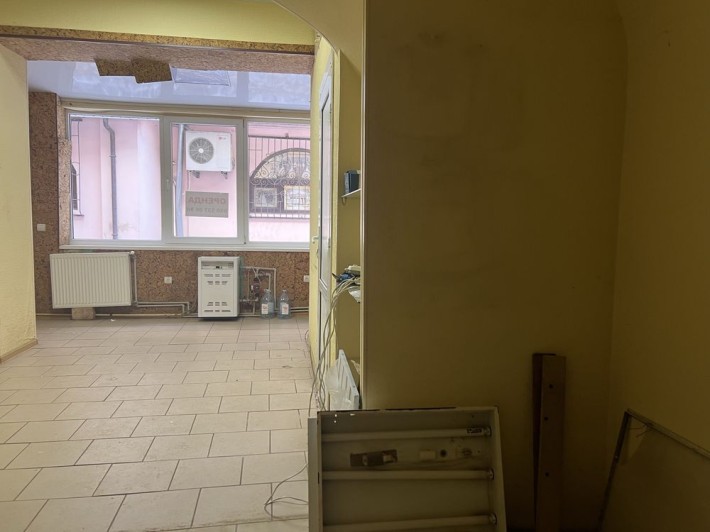 Здається прим.в дворі Поштова -Головна - фото 1