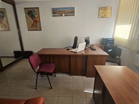 Оренда  офісу/ фасад центр  Чернівці Чернівці