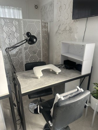 Оренда, місце для майстра манікюра - фото 1