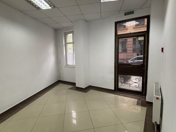 Офісний центр /центр міста , вул.Шевченко Чернівці