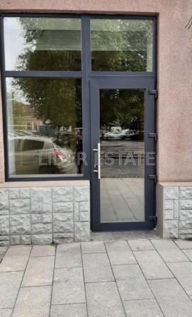 Оренда комерційного приміщення в центрі Ужгорода - фото 1