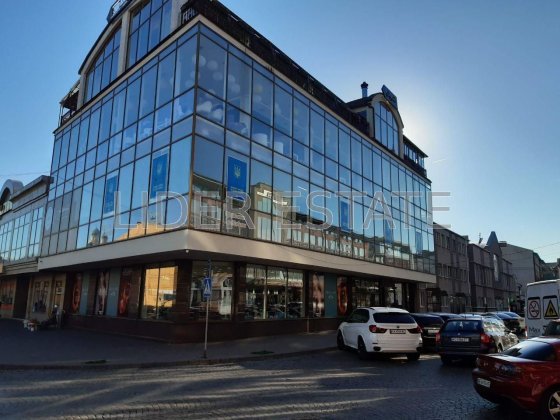 Офіс в оренду 370 м², центр міста Ужгород