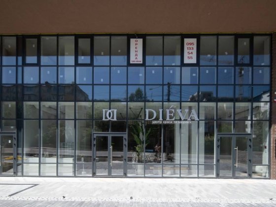 Вільне для оренди комерційне приміщення вул. Г. Майдану Чернівці