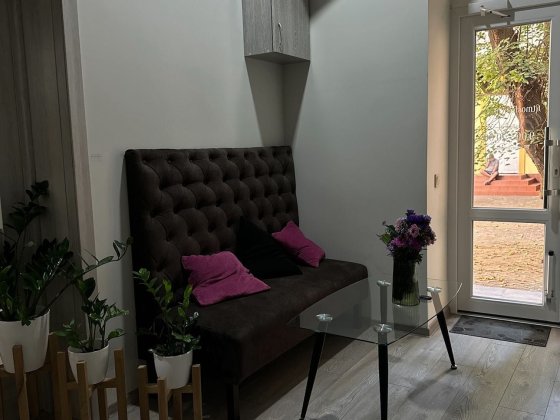 Оренда робочих місць: бровіст, візажист, майстер манікюру/педикюру Чернівці