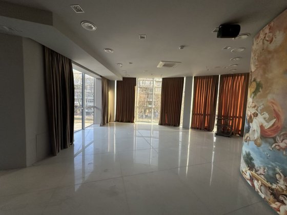 Здається в оренду приміщення Чернівці